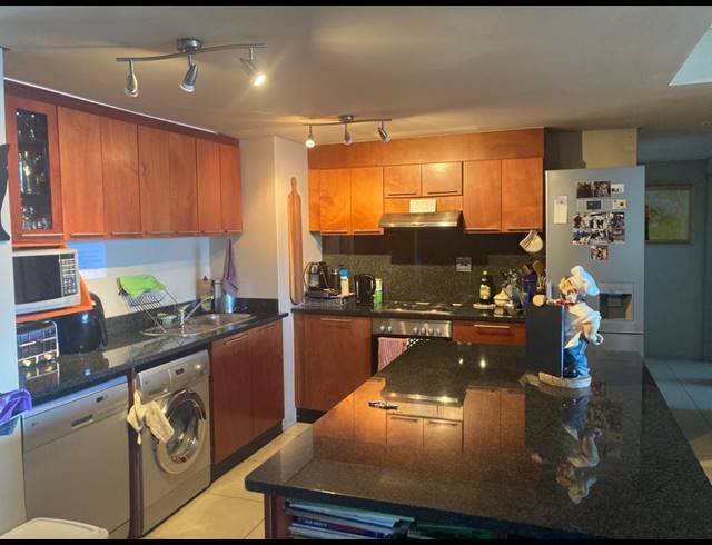 2 BEDROOM APARTMENT FOR SALE IN POINT WATERFRONT